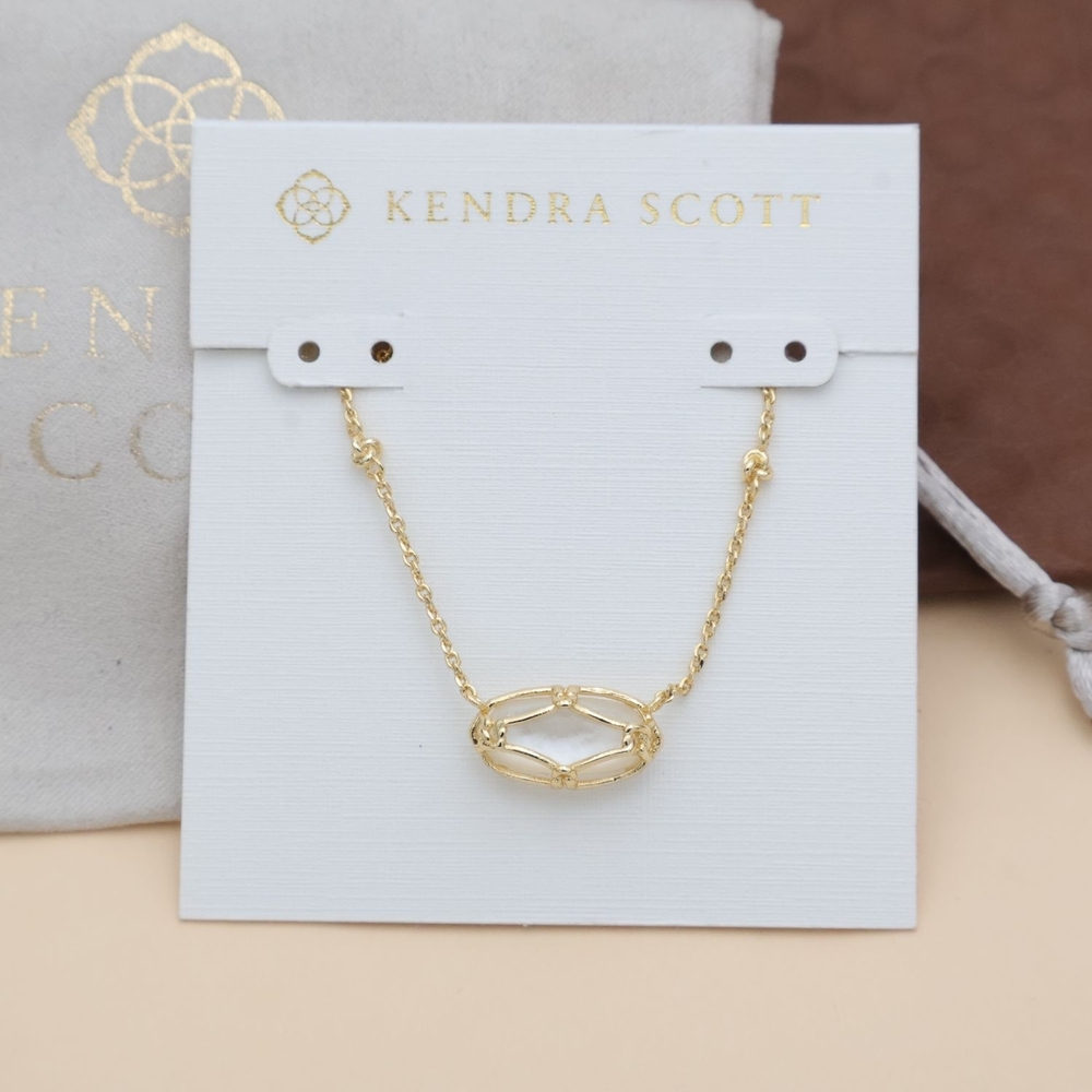 Kendra Scott Elisa Lattice Frame Gold Necklace Ivory Mother Pearl